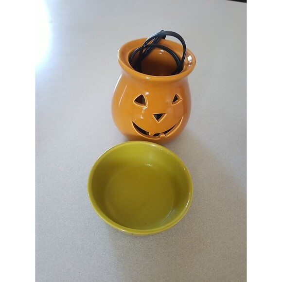 CANDLE WARMERS Etc. ILLUMINATION FRAGRANCE Jack O'Lantern Halloween - Picture 2 of 5